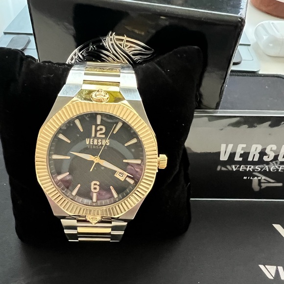 Versus Versace Watch - Picture 3 of 3